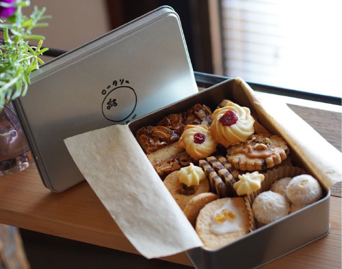 クッキー缶もギフトにおすすめです